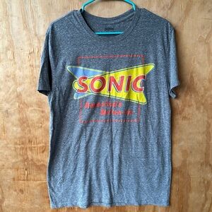 Sonic Americas Drive Thru Fast Food Heather Gray Crew Neck Short Sleeve Tee